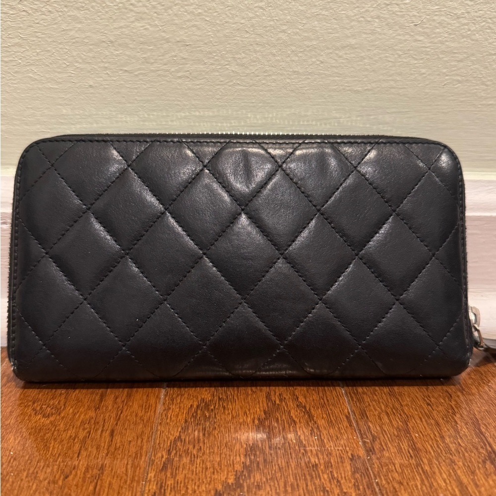 CHANEL Black Lambskin Quilted Embellished CC Black Zip Long Wallet - Picture 5 of 12